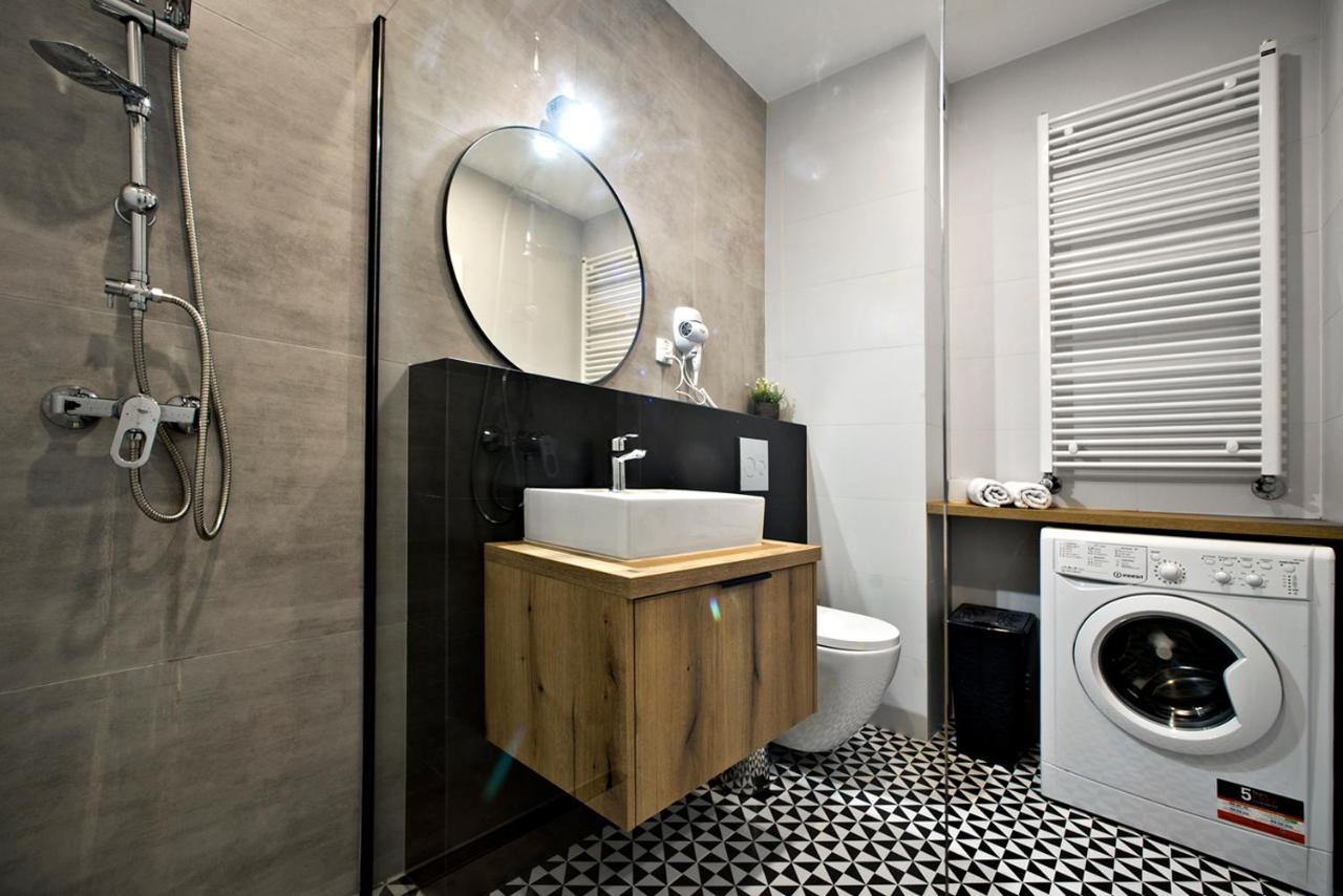 Komputerowa Serviced Apartments By P&O Варшава Экстерьер фото